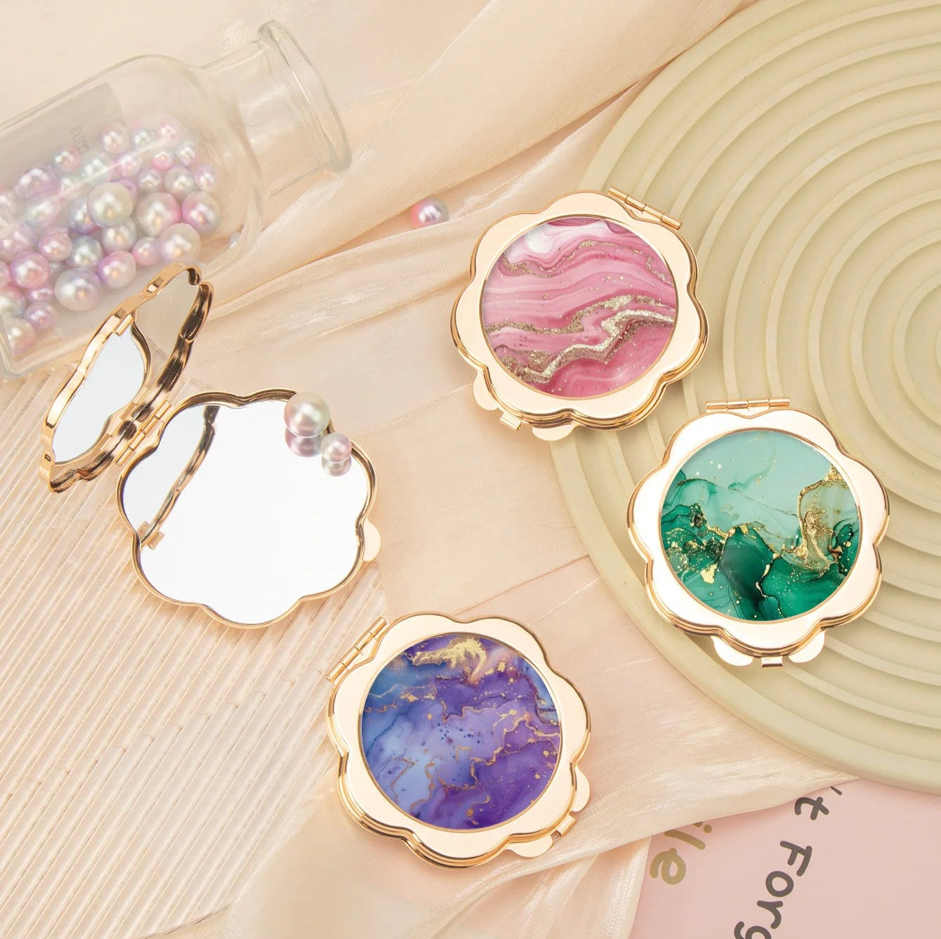 Delicate Double-Sided Makeup Mirror