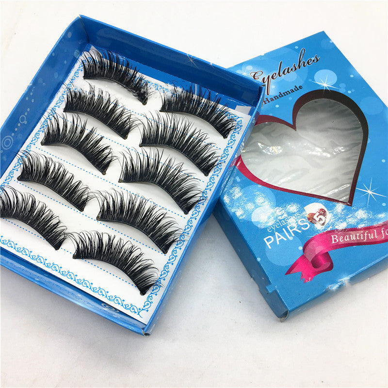 Set of false eyelashes in a blue box with decorative design