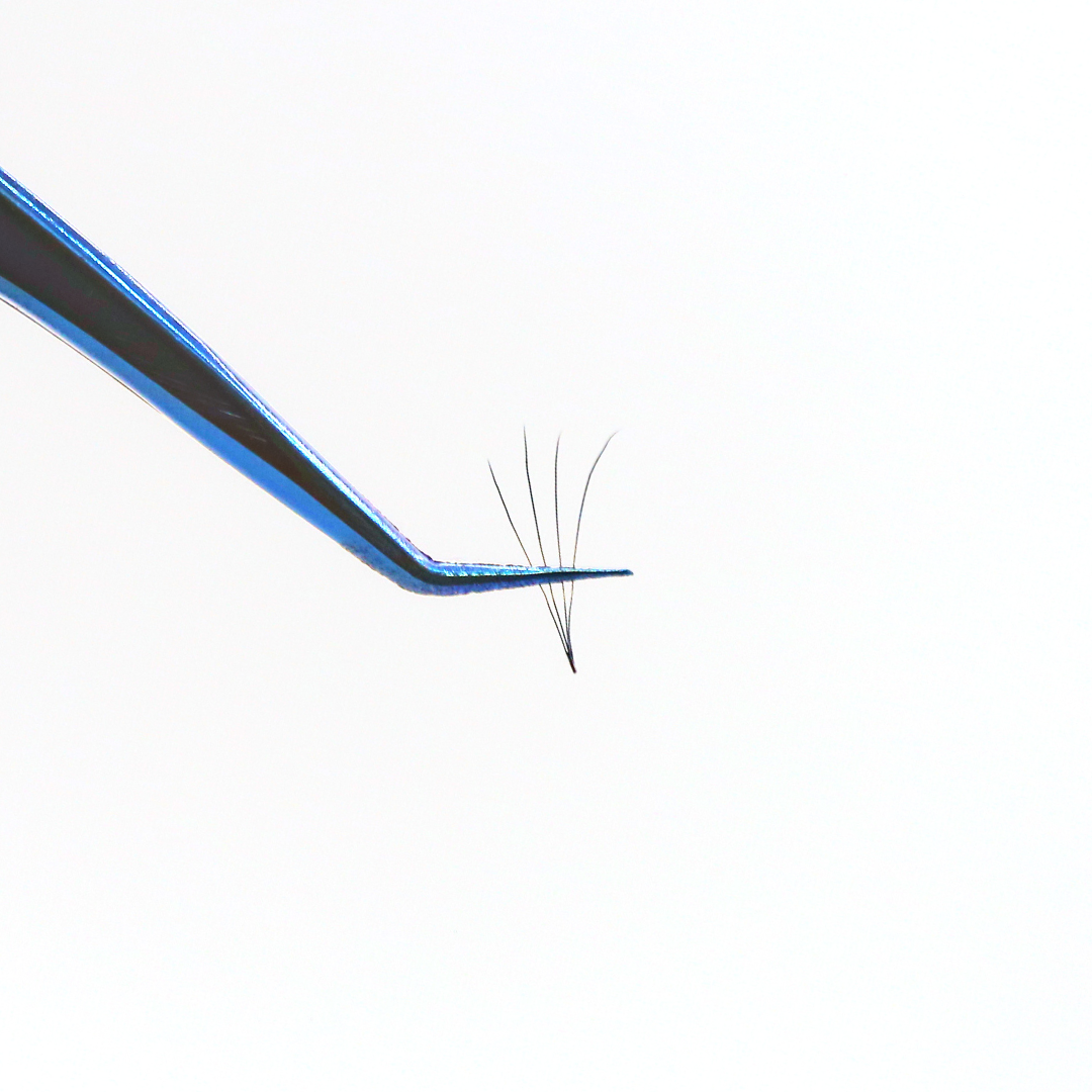 4D, .07, Handmade Loose Fans (750/3 Length Mix)