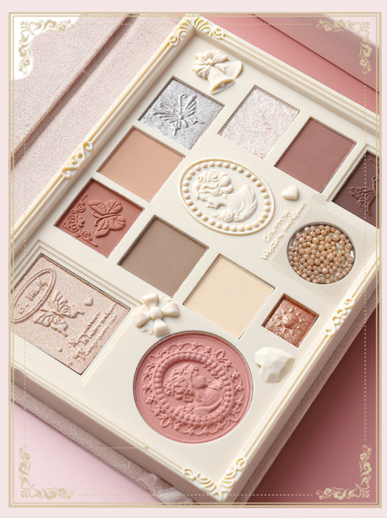 Eyeshadow & Highlighter Blush