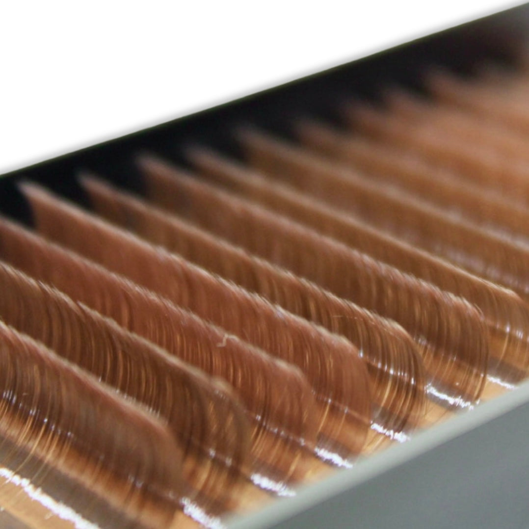 Cinnamon Volume Lashes