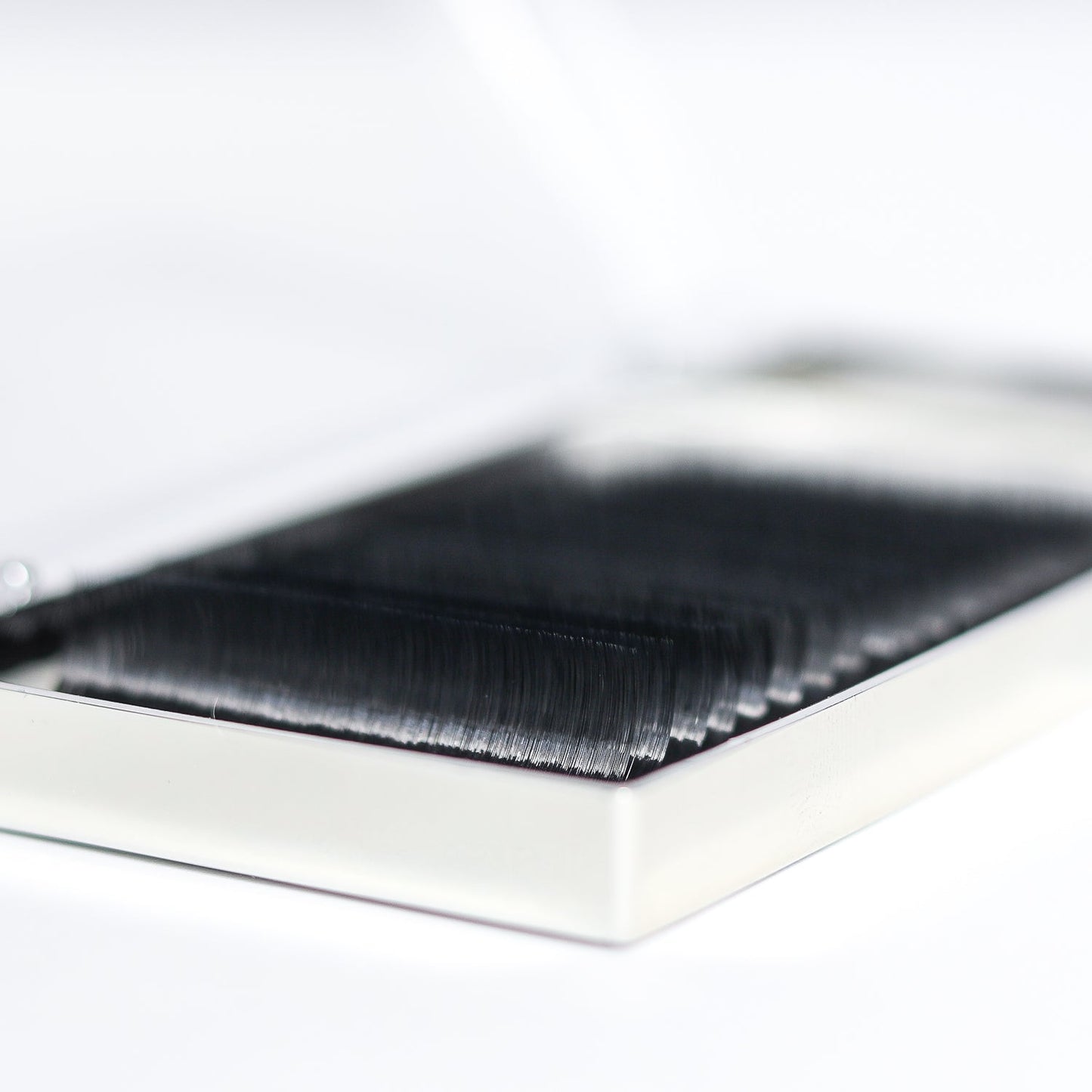 Ideal Eyelash Extensions | 20 Lines | MIX | Black | B C C+ CC D L L+ M Curl | 0.05–0.15 | 7–15mm | Lovely