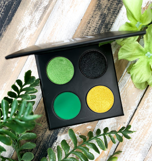 Touch of green Shimmer & Matte Mini Eyeshadow Palette