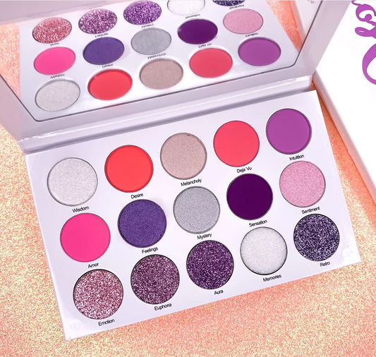 Nostalgia Eyeshadow Palette